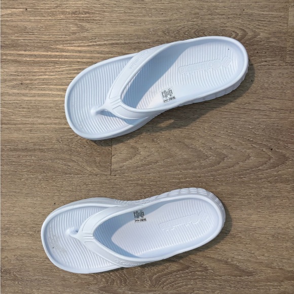 Flip flop - Picture 1 of 1